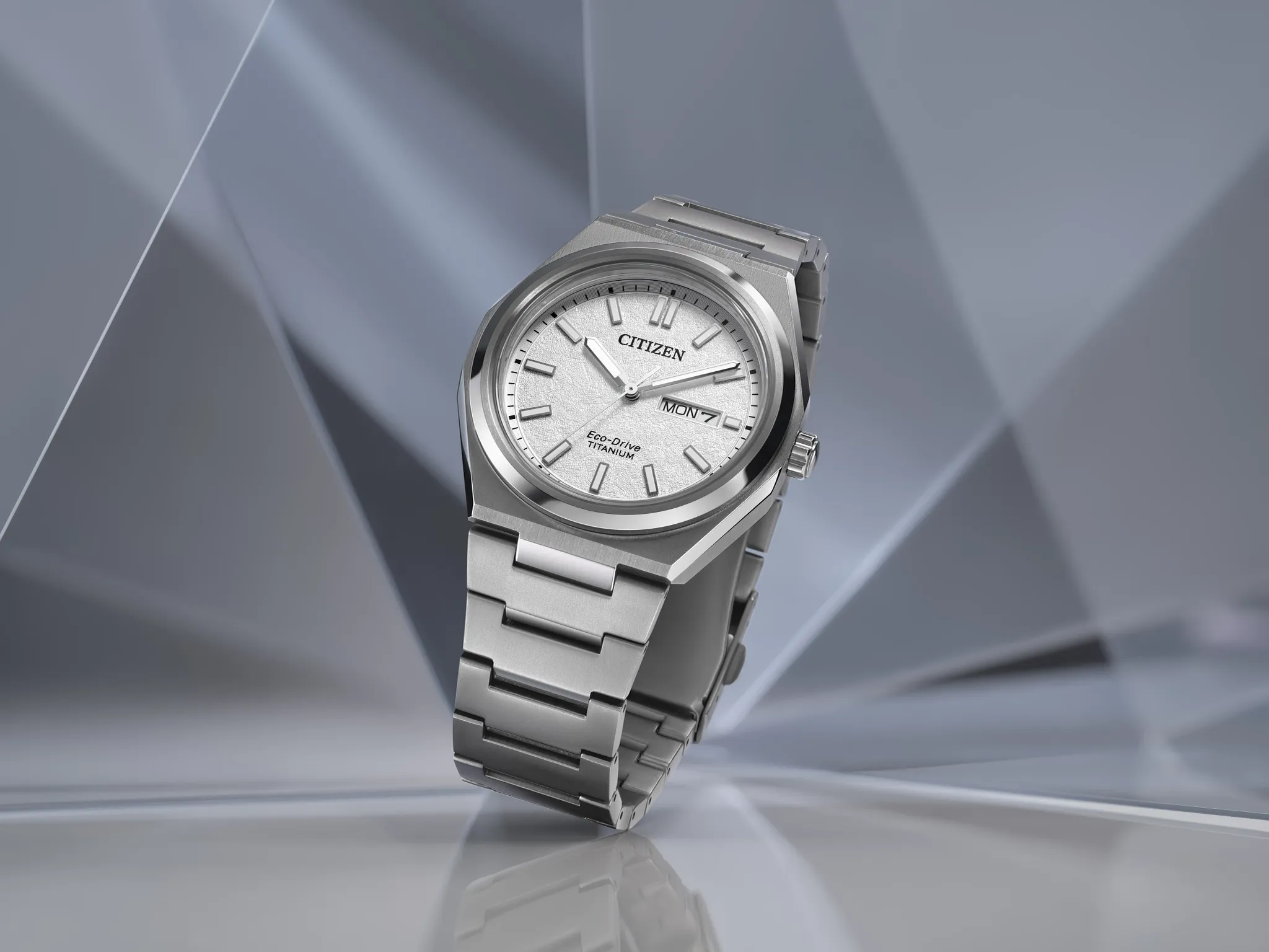 イッチ Zenshin Three-hand White Dial Super Titanium Bracelet AW0130-85A